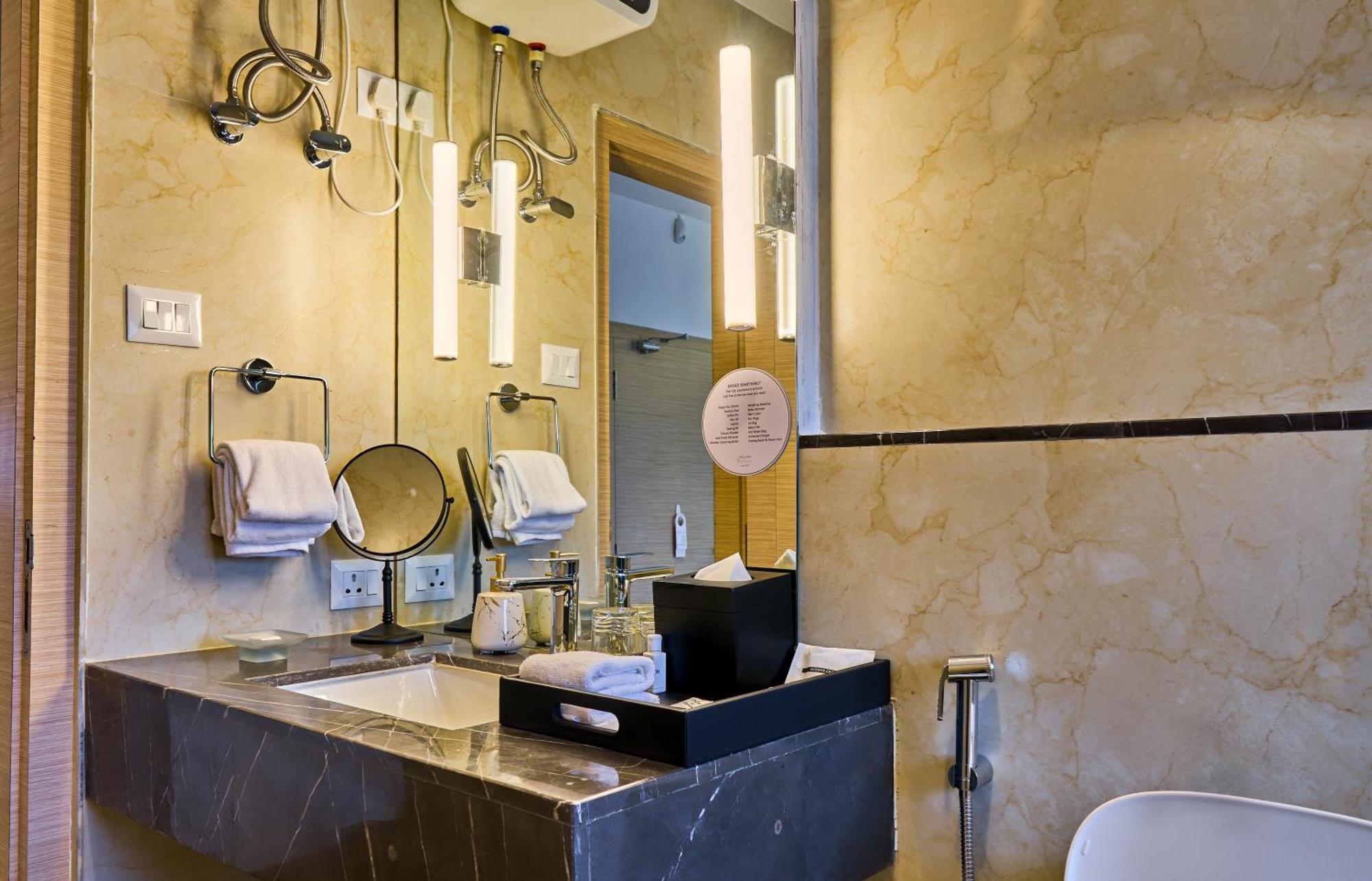 Shulem Boutique Hotel Dimāpur Eksteriør bilde